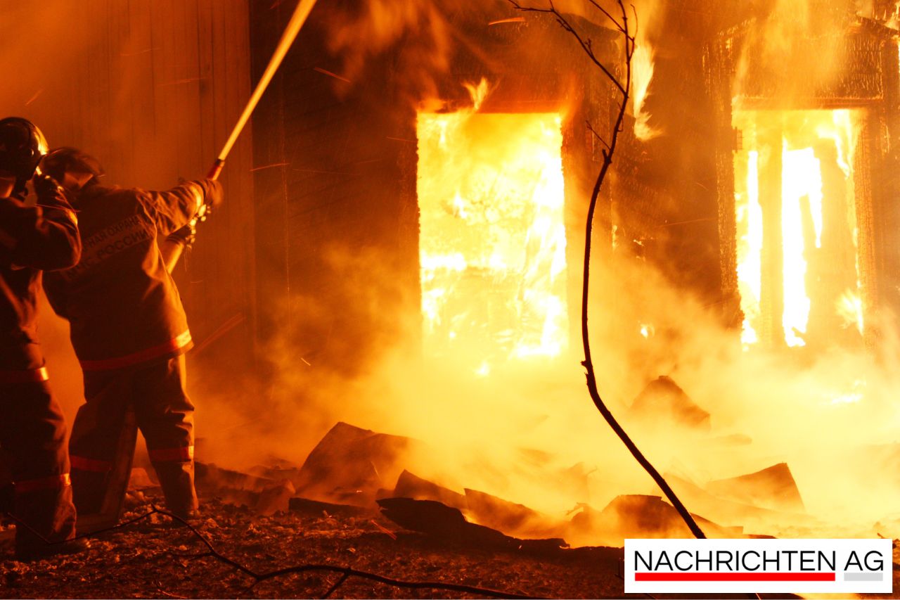 Drama in Auenwald: Feuerwehr löscht Großbrand in Garage – keine Verletzten!