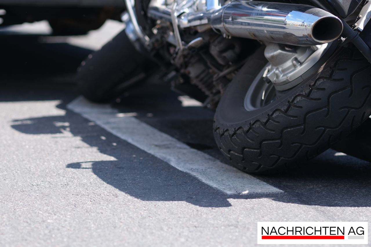 SCHOCK-UNFALL: Motorradfahrer stürzt 30 Meter in den Abgrund!