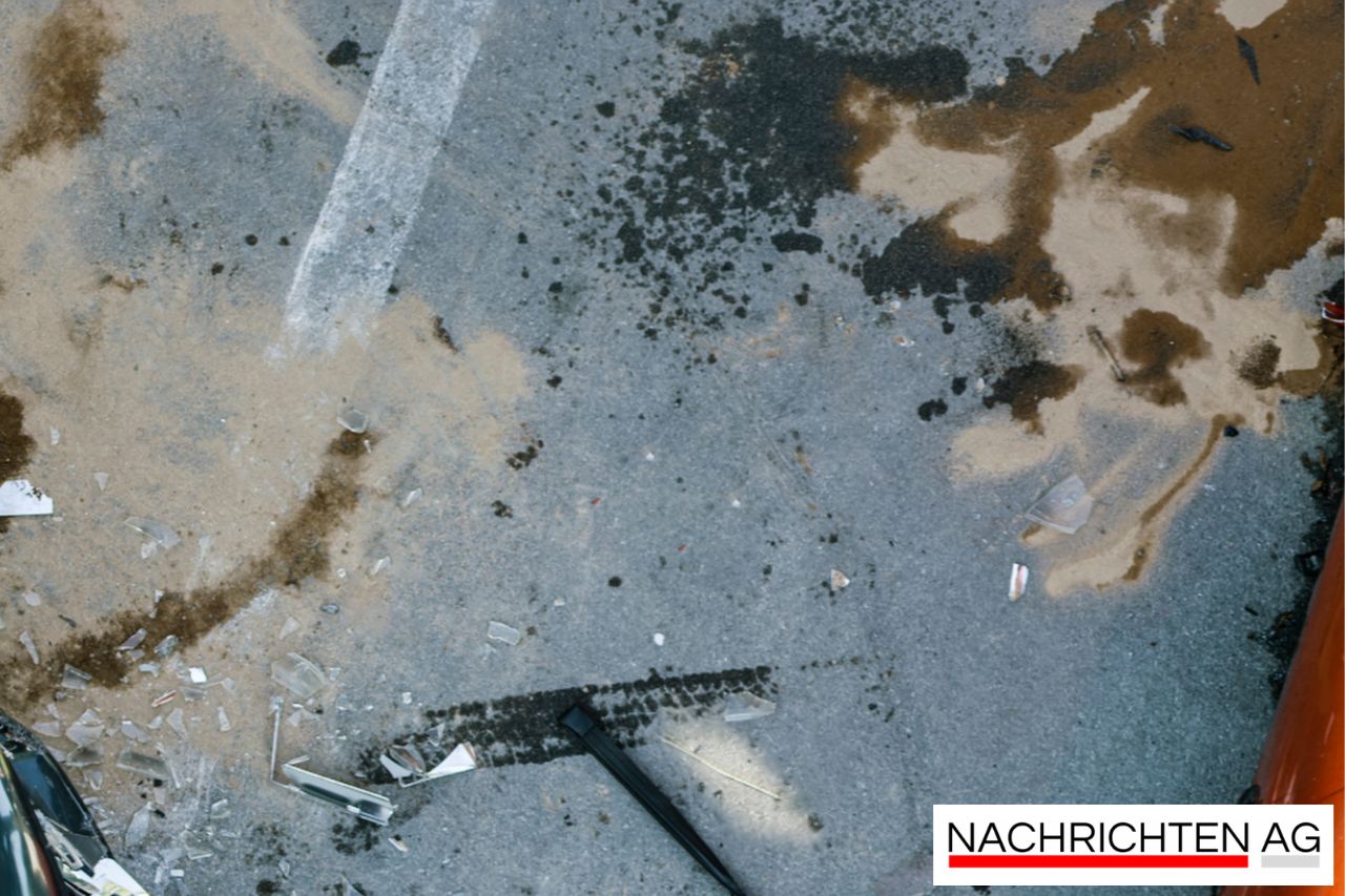 Fahrer verlässt verletzte Frau nach Autoüberschlag in Herrenberg!